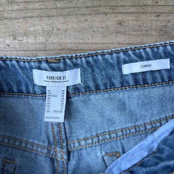 Forever 21 Cargo Jeans - Picture 3 of 3